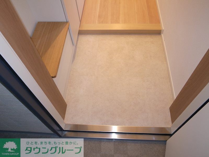 玄関　※参考写真