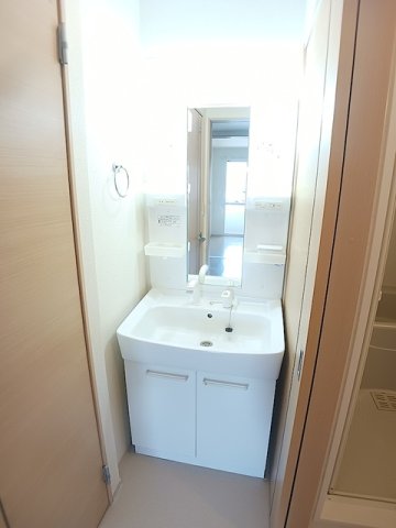 洗面設備　忙しい朝には欠かせない洗面所です