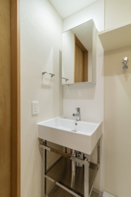 洗面設備　※写真は同タイプ住戸です。