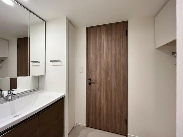 洗面設備　写真は同タイプ住居です