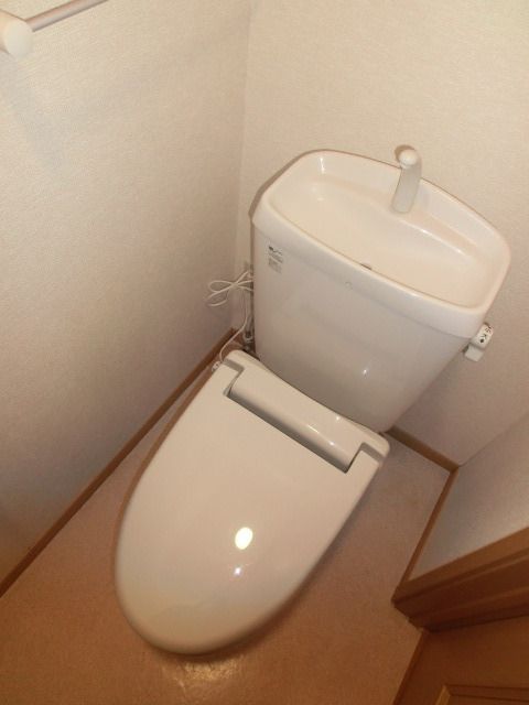 ジュネスドノアのトイレ写真
