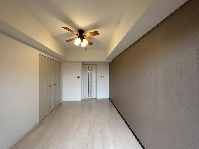 Luxe新大阪SOUTHの居間写真