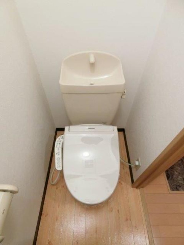 トイレ　図面と現状に相違がある場合には現状を優先