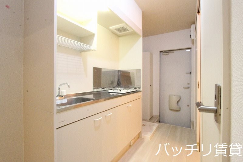 キッチン　画像は同シリーズタイプの為、参考写真になります。
