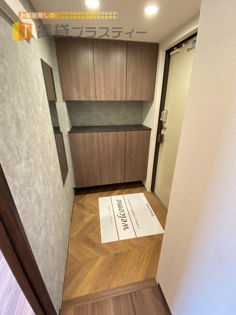 玄関　シューズボックス付き。