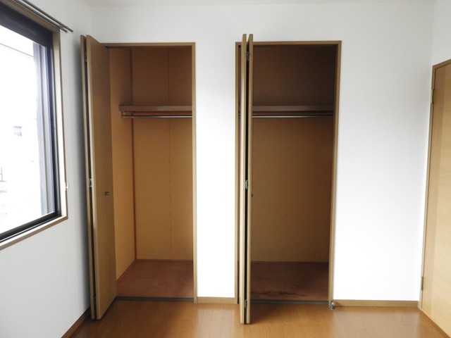 収納　写真は別部屋（反転：１号室タイプ）になります。