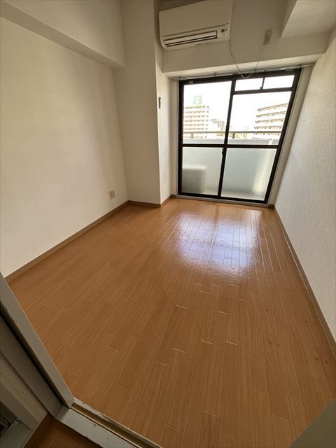 ポルテ56マンションの居間写真