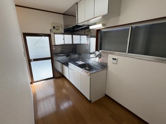 田中貸家のキッチン写真