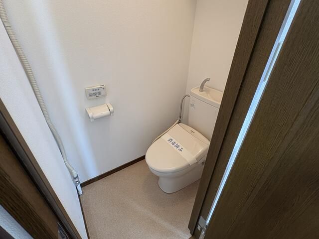 田中貸家のトイレ写真
