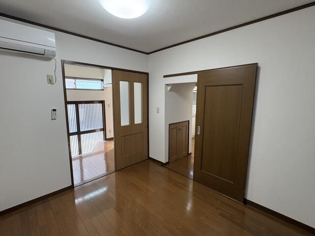 田中貸家の居間写真
