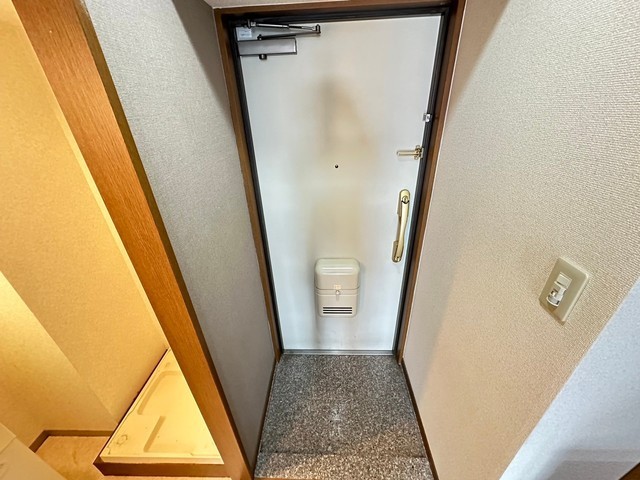 ウイング十日市の玄関写真