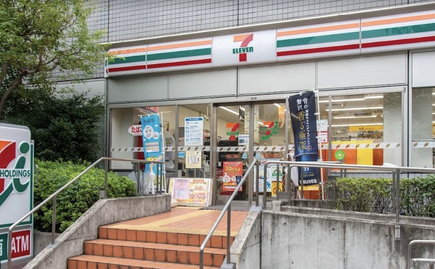 コンビニ　セブンイレブン港区芝浦ふ頭店（コンビニ）まで224m