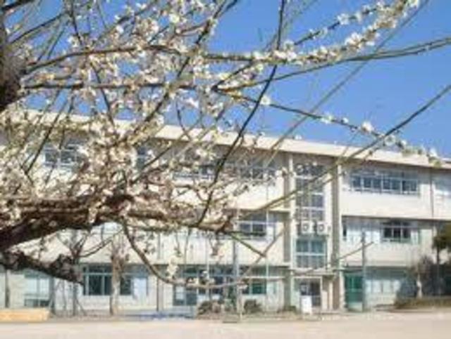 小学校　松戸市立馬橋小学校（小学校）まで1210m