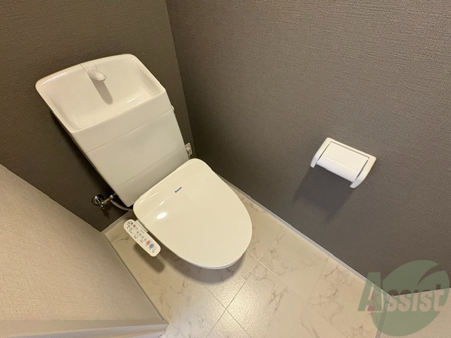 トイレ　トイレは、シャワートイレとなっております。
