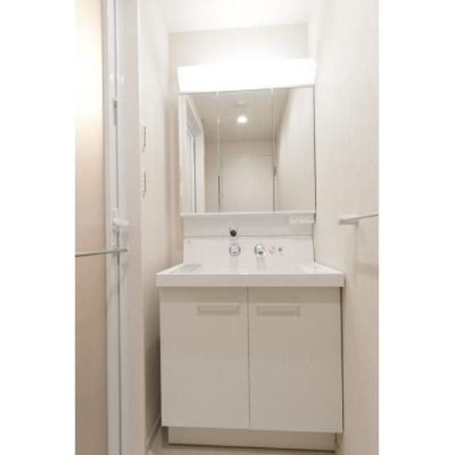洗面設備　※写真は同タイプ住戸です。