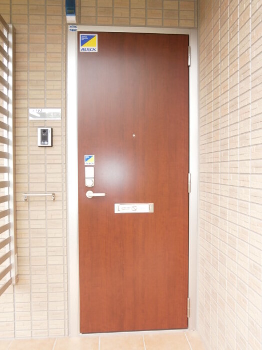 DーroomMの玄関写真