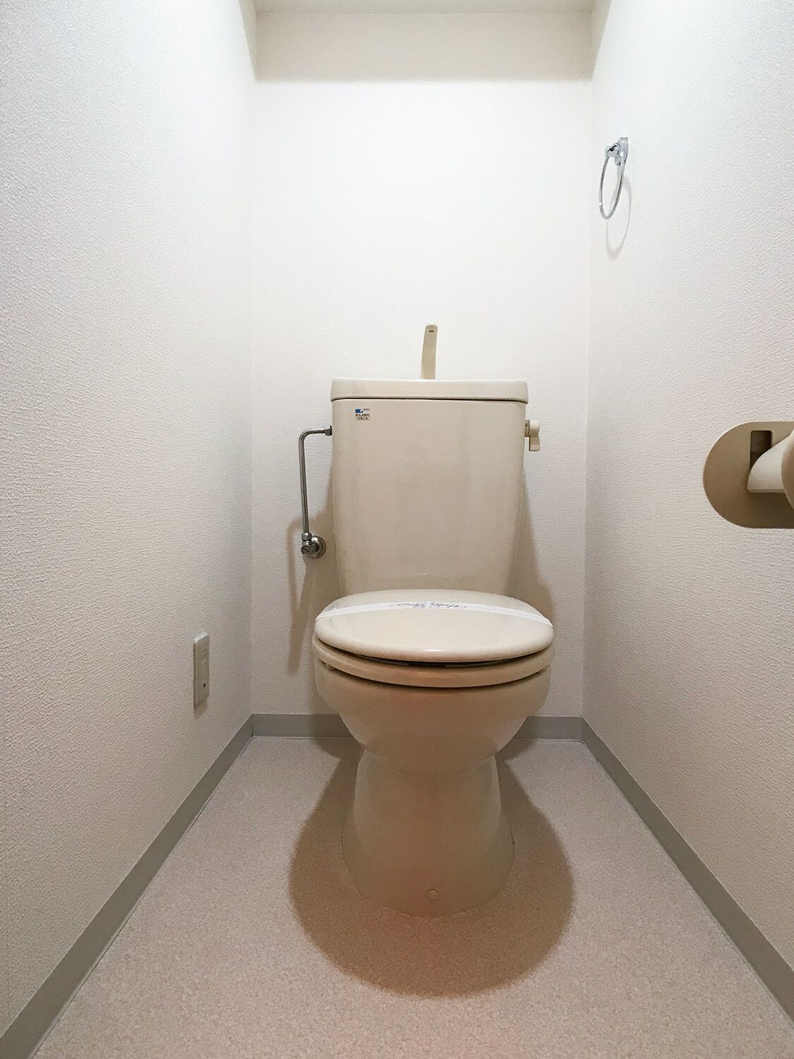 ＪＲ鹿児島本線 箱崎駅 徒歩9分 6階建 築30年のトイレ写真