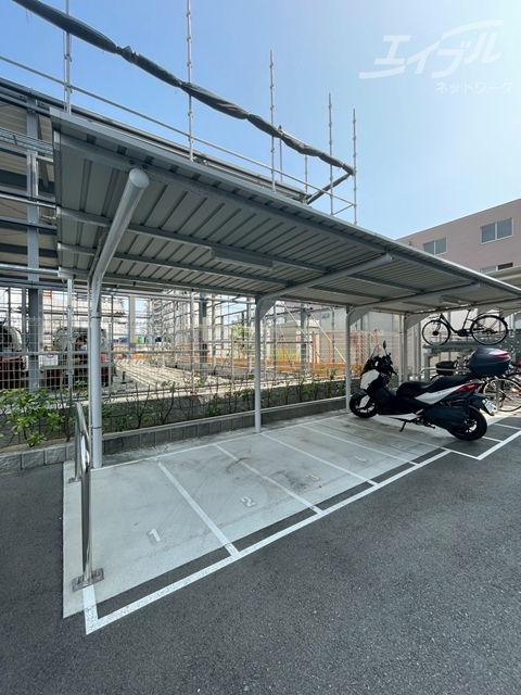 駐車場　バイク置き場