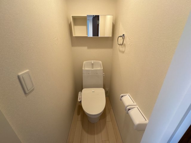 トイレ　イメージ