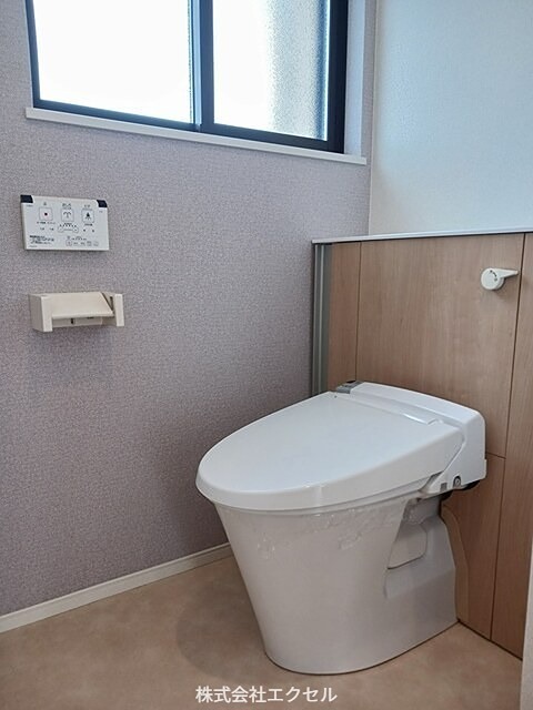 多摩都市モノレール 松が谷駅 徒歩15分 2階建 築11年のトイレ写真