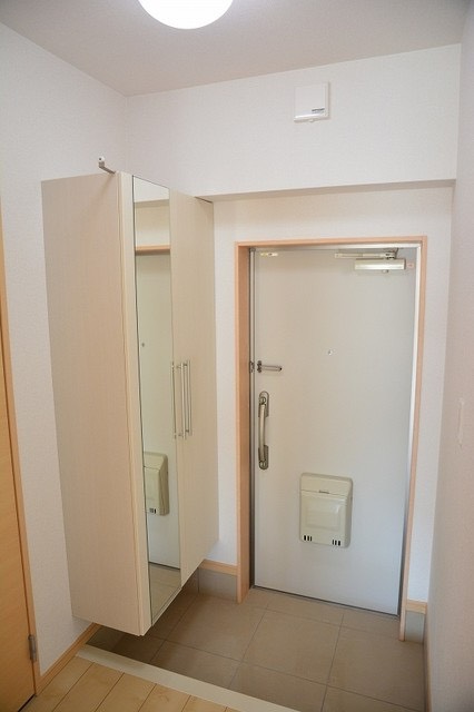居室・リビング　居間です