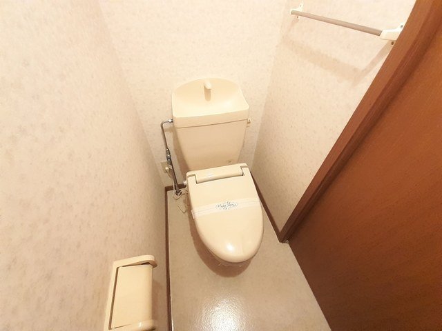 トイレ　ゆったりとした空間のトイレです