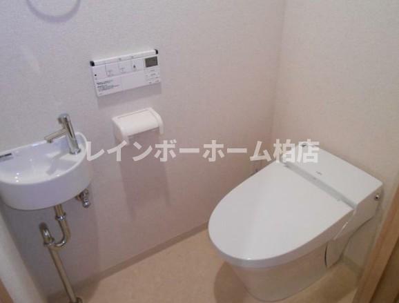 トイレ　ゆったりとした空間のトイレです