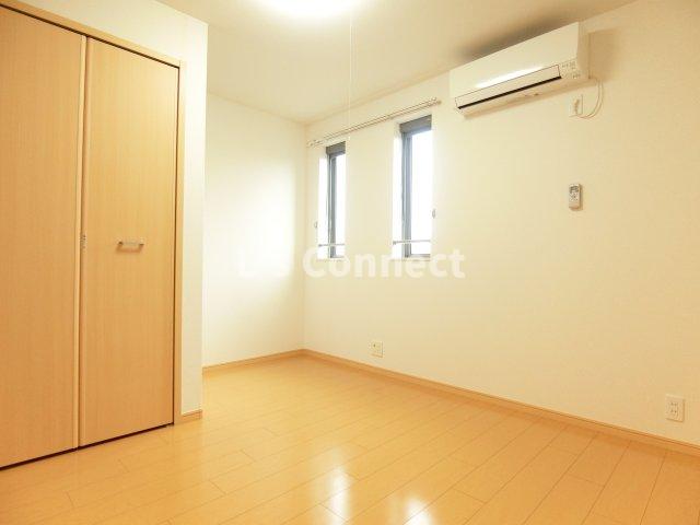 その他　洋室にもエアコン付きです。