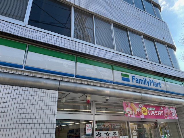 【八尾市本町のマンションのコンビニ】