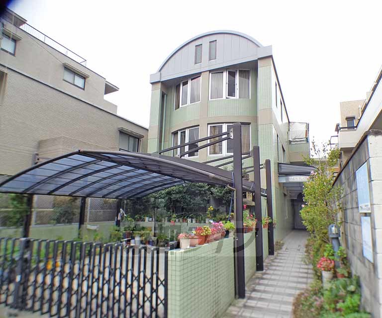 京都市北区大宮中林町のマンションの建物外観