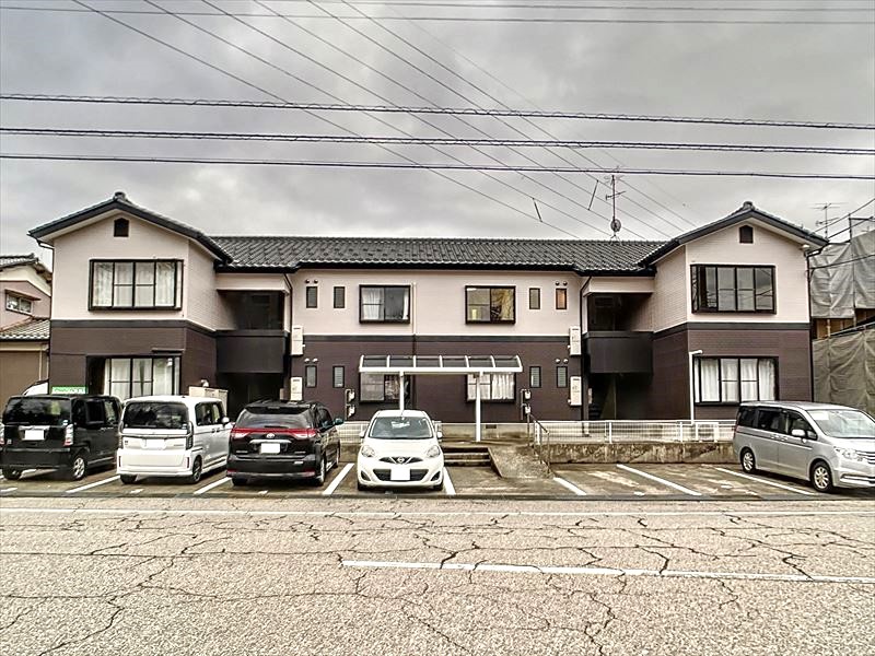 2DK Apartment in Kanazawa, Ishikawa — photo 3 of 3