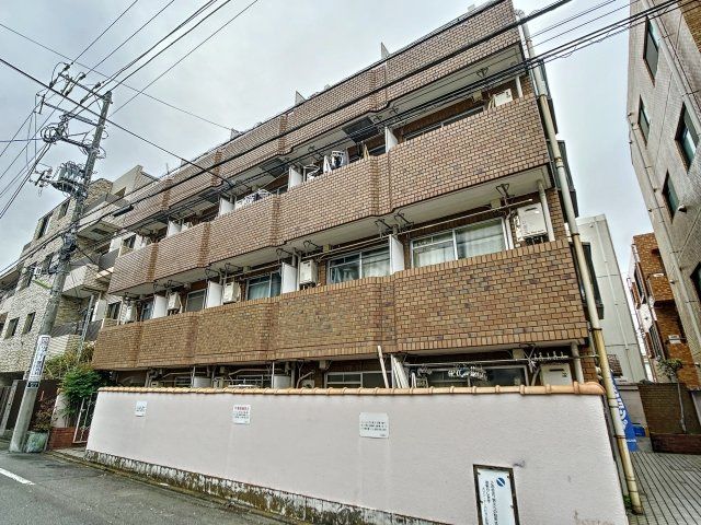 世田谷区玉川台のマンションの建物外観