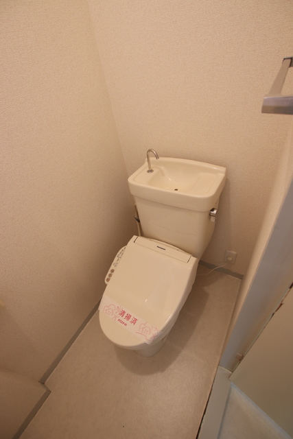 【所沢市大字牛沼のアパートのトイレ】