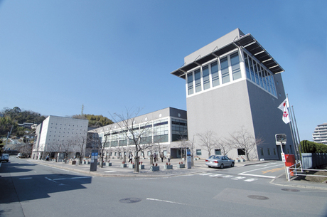 【カリーナ春日の図書館】