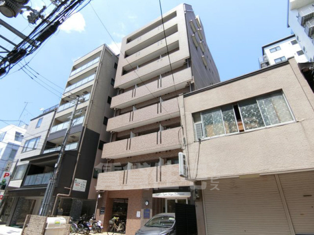 京都市下京区玉津島町のマンションの建物外観