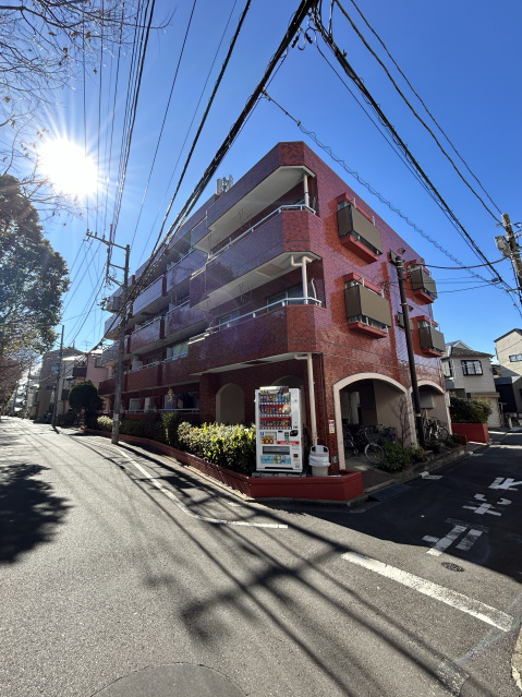 江戸川区西小松川町のマンションの建物外観