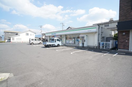 コンビニ　ファミリーマート 橿原小綱町店（コンビニ）まで459m