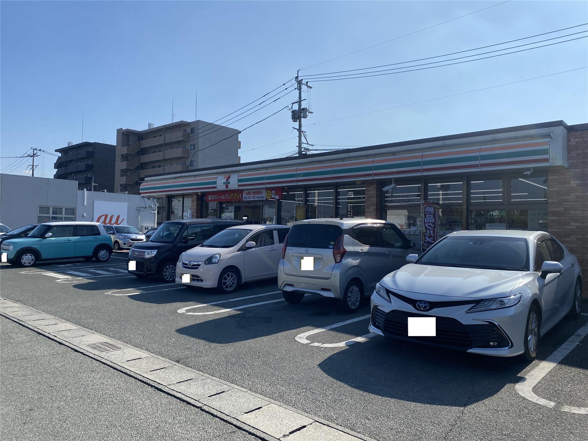 コンビニ　セブンイレブン熊本近見8丁目店（コンビニ）まで376m