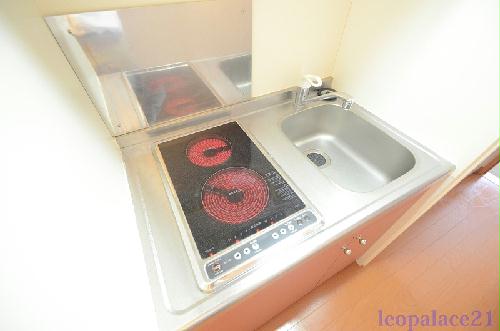 キッチン　写真と現況が異なる場合は、現況を優先します。