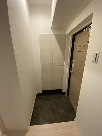 玄関　間取り（写真は209号）