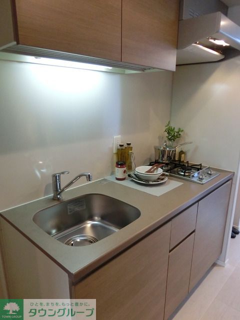 キッチン　Dタイプ2015年5月撮影 ＭＲ時の写真で調度品等は含まれ…