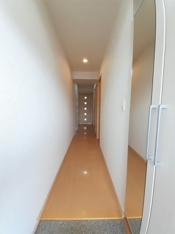 玄関　ゆったりとした玄関です