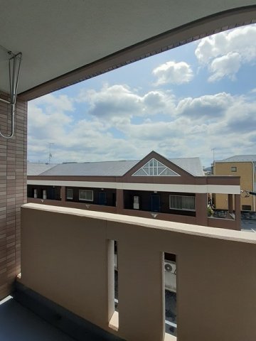 バルコニー　落ち着いた時間を過ごせるバルコニーです