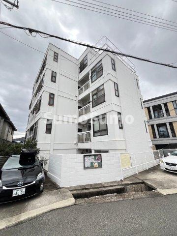 建物外観　落ち着いた雰囲気の外観です