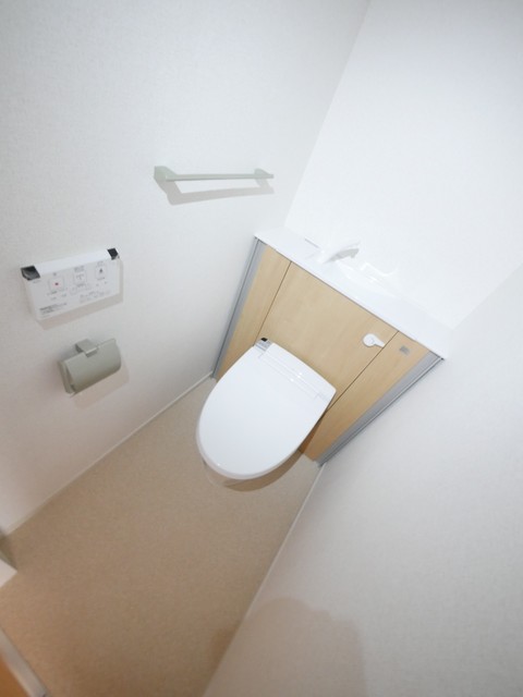 トイレ　★人気の温水洗浄便座のトイレです★