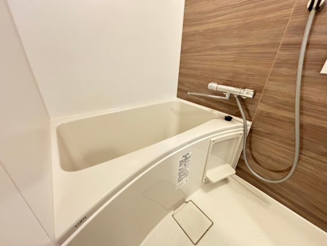 バス・シャワールーム　詳細は、RISUMO江坂本店までお問合せください♪