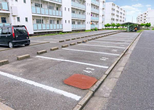 駐車場　駐車スペースもあります