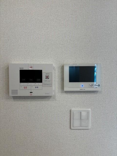 セキュリティ　モニター付きインターホン