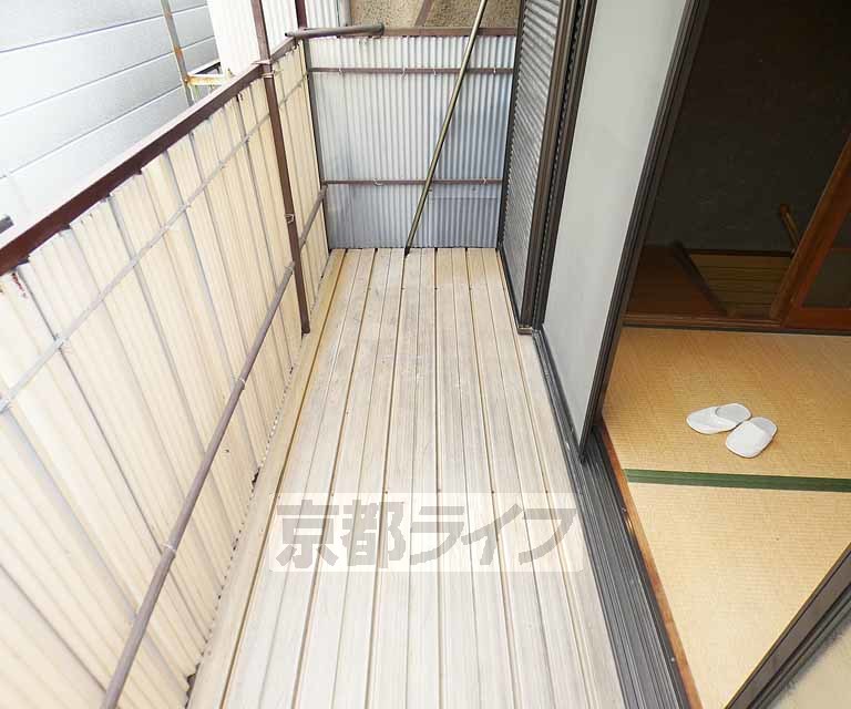 バルコニー　広めのバルコニー