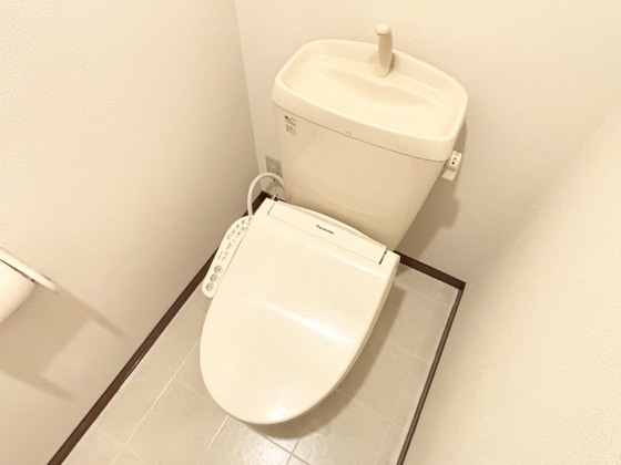 トイレ　シャワー付きトイレ